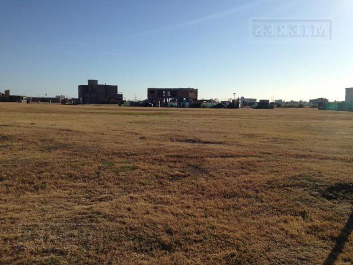  Land in Escobar, Argentina No. 121707