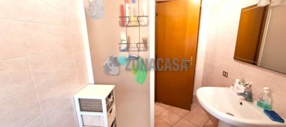 Apartamento de 2 dormitorios en Oggiona con Santo Stefano, Italy No. 319951 16