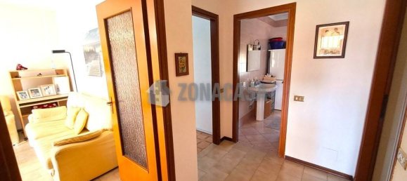 Apartamento de 2 dormitorios en Oggiona con Santo Stefano, Italy No. 319951 10
