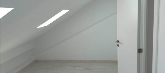 Здание с 9 спальнями в Лиссабон, Португалия № 135032 9