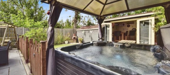 4 bedrooms House in Sheerness, United Kingdom No. 10666 71