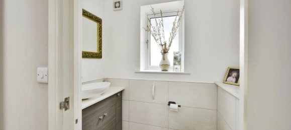 4 bedrooms House in Sheerness, United Kingdom No. 10666 30