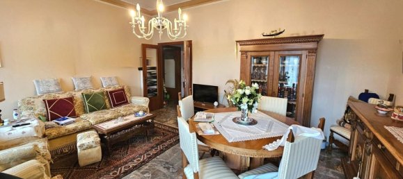 5 bedrooms Apartment in Siena, Italy No. 380910 8