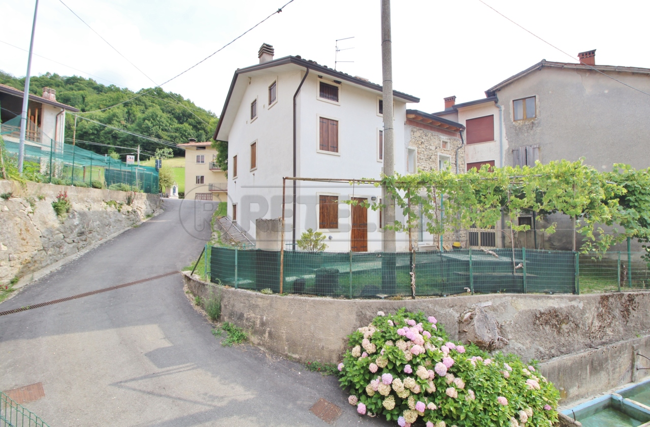 2 غرف نوم منزل في Altissimo, Italy رقم 287220