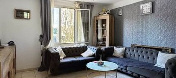 3 bedrooms Apartment in Marseille, France No. 315753 3