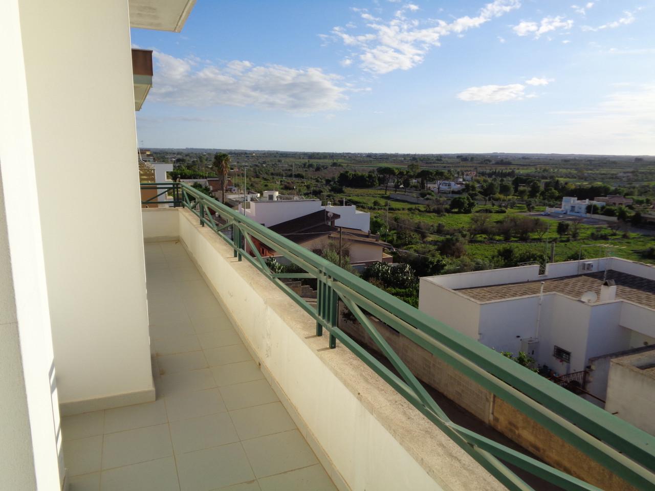 4-salle Appartement à Matino, Italy No. 235550