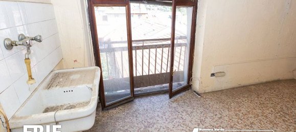 3 Schlafzimmer Wohnung in Rescaldina, Italy, Nr. 363754 21