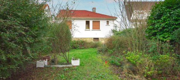 600m² Land in Suresnes, France No. 183625 2
