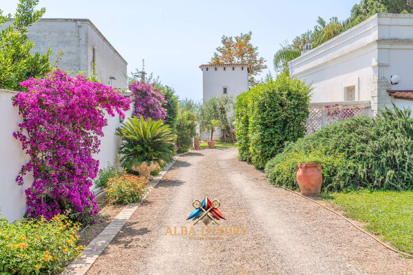 7 rooms Hotel in Ginosa, Italy No. 330059