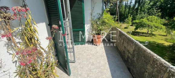 Villa de 8 habitaciónes en Massa, Italy No. 49411 18