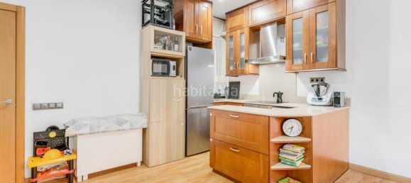 2 bedrooms Apartment in Horta-Guinardo, Spain No. 155903 6