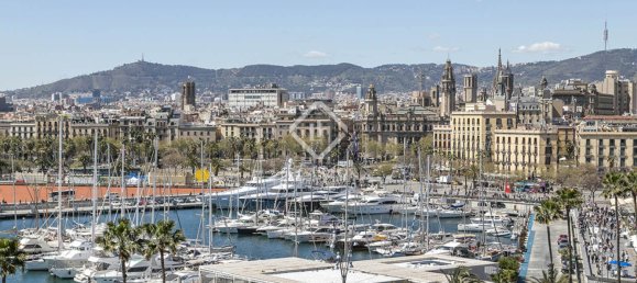 3 bedrooms Penthouse in Ciutat Vella, Spain No. 169085 17