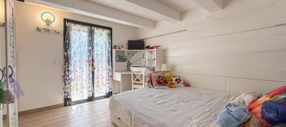 3 Schlafzimmer Haus in Misano Adriatico, Italy, Nr. 303936 21