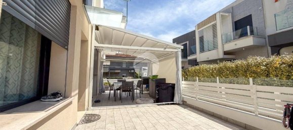 3 Schlafzimmer Haus in Misano Adriatico, Italy, Nr. 303936 35