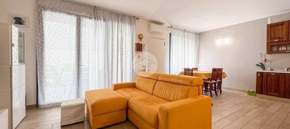 3 Schlafzimmer Haus in Misano Adriatico, Italy, Nr. 303936 7