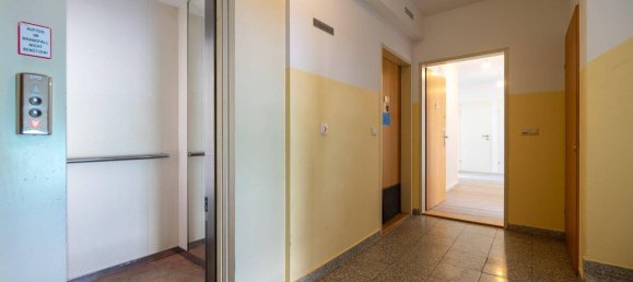 Квартира с 3 комнатами в Штоккерау, Австрия № 175526 19