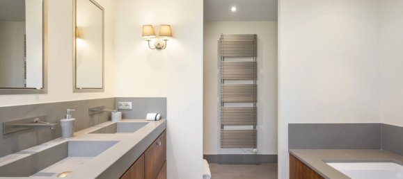 6 bedrooms Villa in Cannes, France No. 38304 5