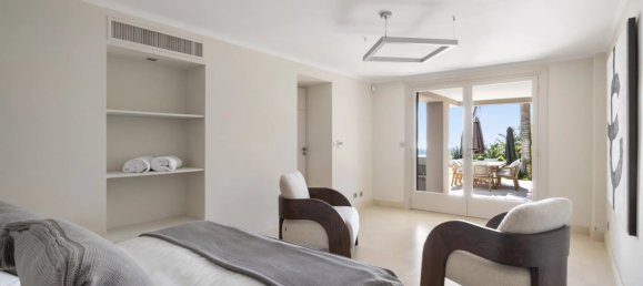 6 bedrooms Villa in Cannes, France No. 38304 6