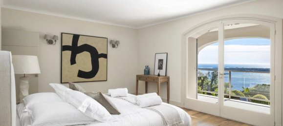 6 bedrooms Villa in Cannes, France No. 38304 8