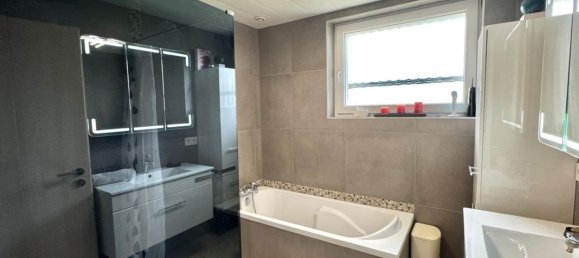 4 bedrooms House in Doubs, France No. 277660 2