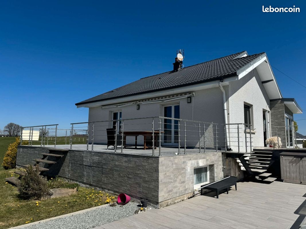 4 bedrooms House in Doubs, France No. 277660