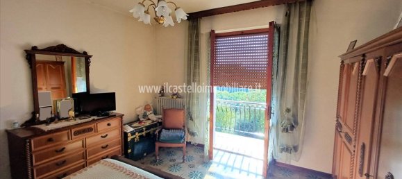 Apartamento de 3 dormitorios en Chiusi, Italy No. 194209 25