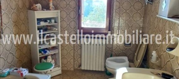 Apartamento de 3 dormitorios en Chiusi, Italy No. 194209 2