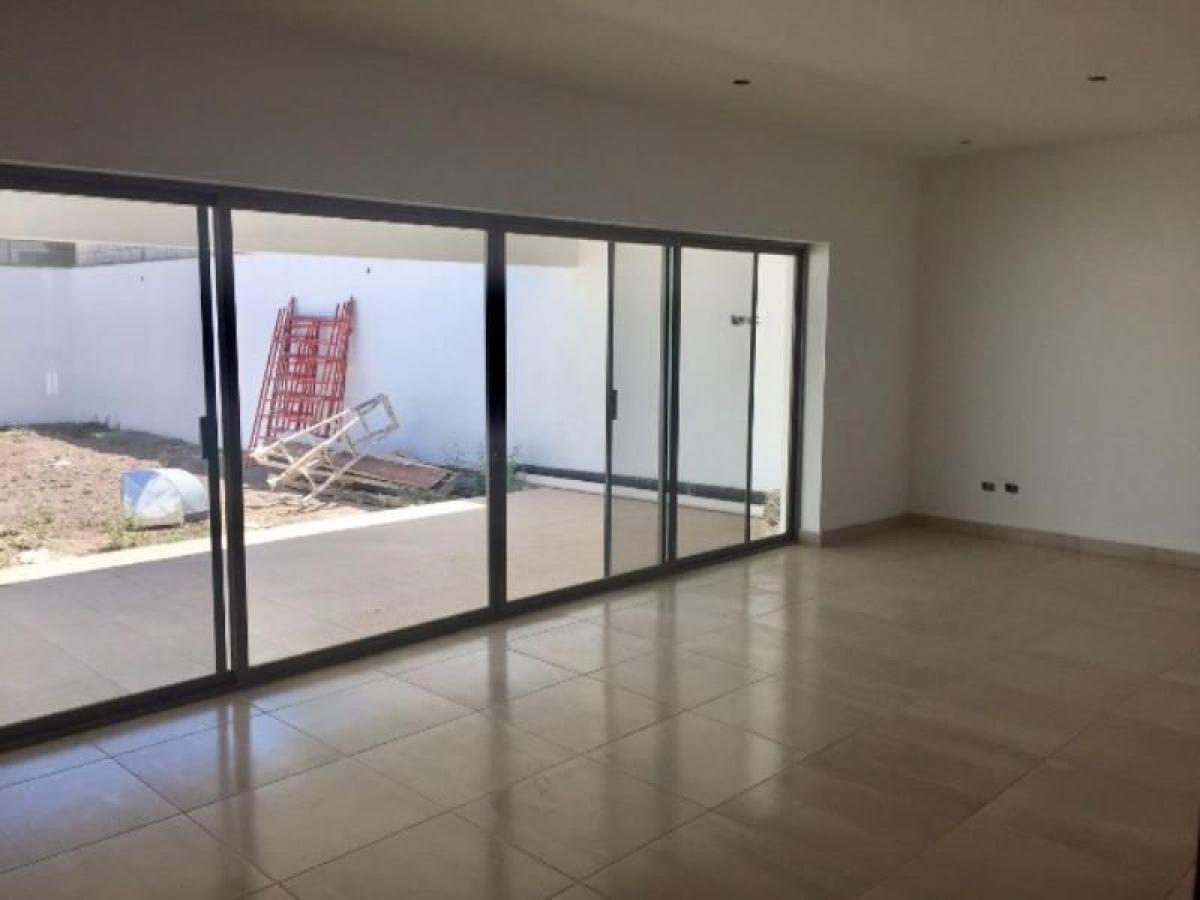 Casa de 3 dormitorios en Playa Vicente, Mexico No. 176154