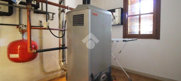 4 غرف نوم فيلا في Udine, Italy رقم 127968 46