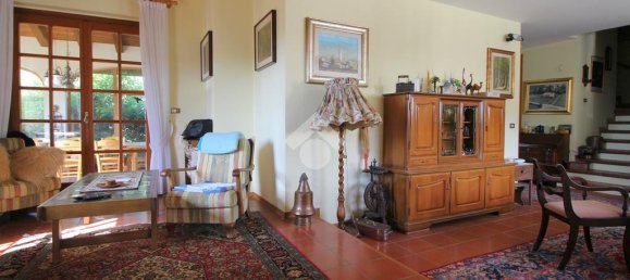 4 غرف نوم فيلا في Udine, Italy رقم 127968 19