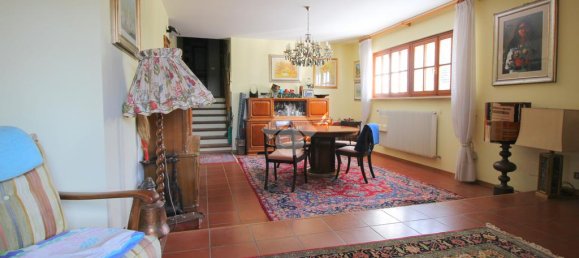 4 غرف نوم فيلا في Udine, Italy رقم 127968 17