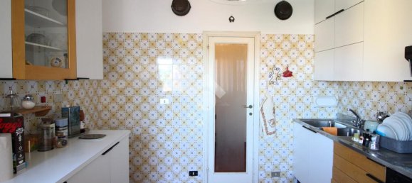 Apartamento de 4 dormitorios en Cesena, Italy No. 283743 16