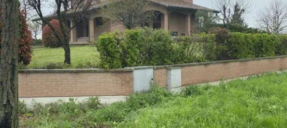 15 rooms House in Reggio Emilia, Italy No. 22856 7