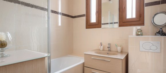 4 bedrooms Townhouse in Saint-Martin-le-Vinoux, France No. 274025 8