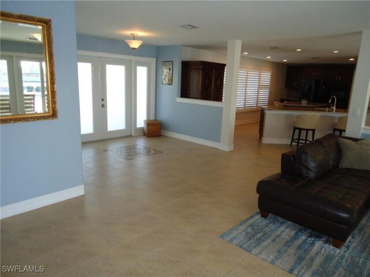 4 bedrooms House in Cape Coral, USA No. 439455