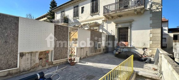 2 bedrooms Apartment in Florence, Italy No. 52113 24