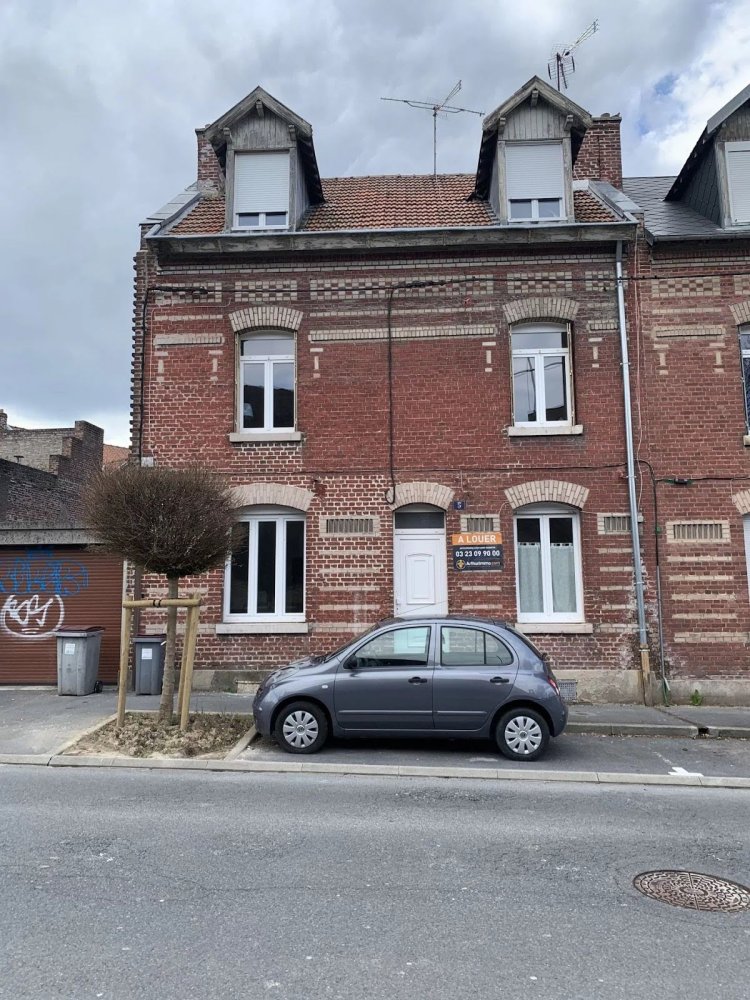 2 Schlafzimmer Gebäude in Saint-Quentin, France, Nr. 52771