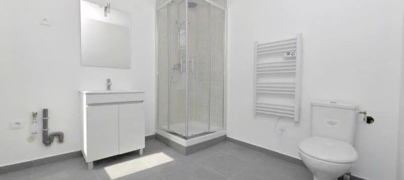 2 Schlafzimmer Gebäude in Saint-Quentin, France, Nr. 52771 4