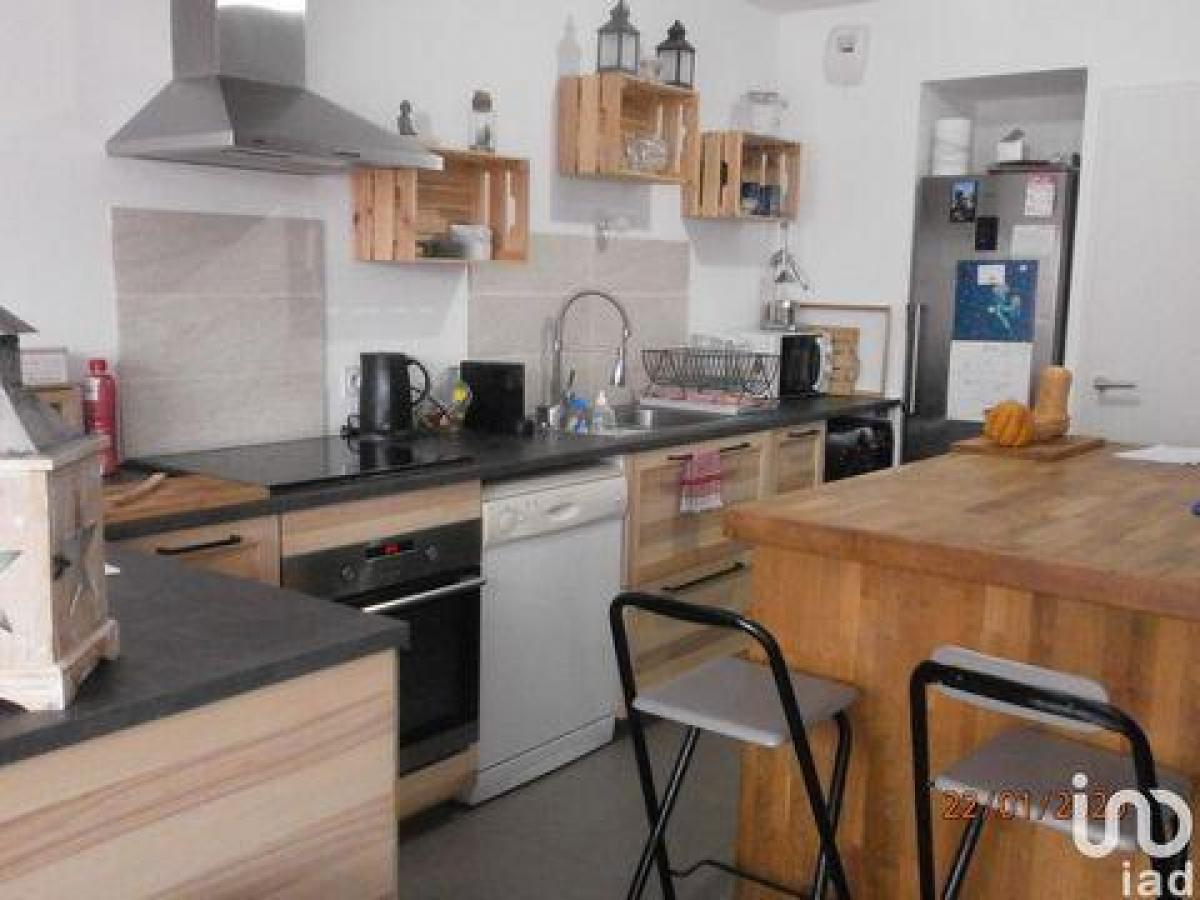 Дом с 5 спальнями в Пертюи, Франция № 8181