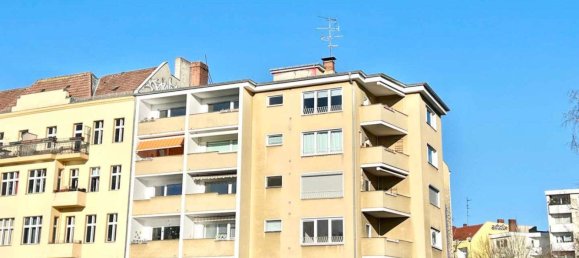 Квартира с 3 комнатами в Шарлоттенбург, Германия № 13883 2