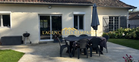 5 bedrooms House in Montreuil, France No. 62893 4