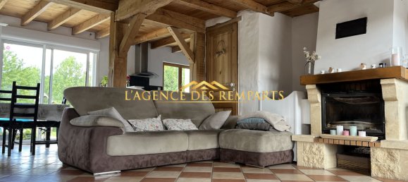 5 bedrooms House in Montreuil, France No. 62893 3