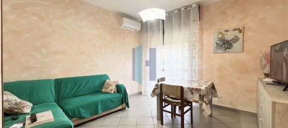 2 bedrooms Apartment in Brescia, Italy No. 306214 3
