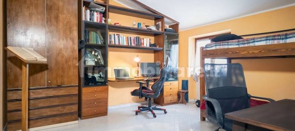 Квартира с 2 спальнями в Лабико, Италия № 107380 15