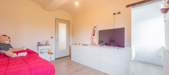 5 rooms House in Asti, Italy No. 132286 7