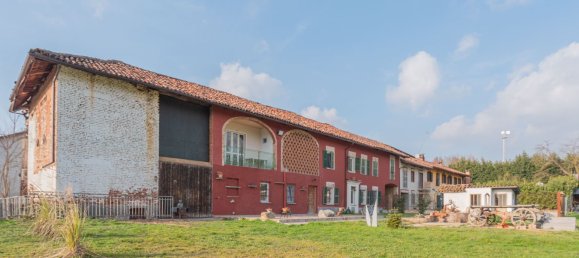 5 rooms House in Asti, Italy No. 132286 14