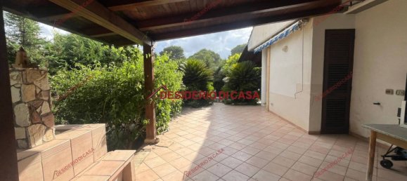 Villa de 2 dormitorios en Campofelice di Roccella, Italy No. 310319 17