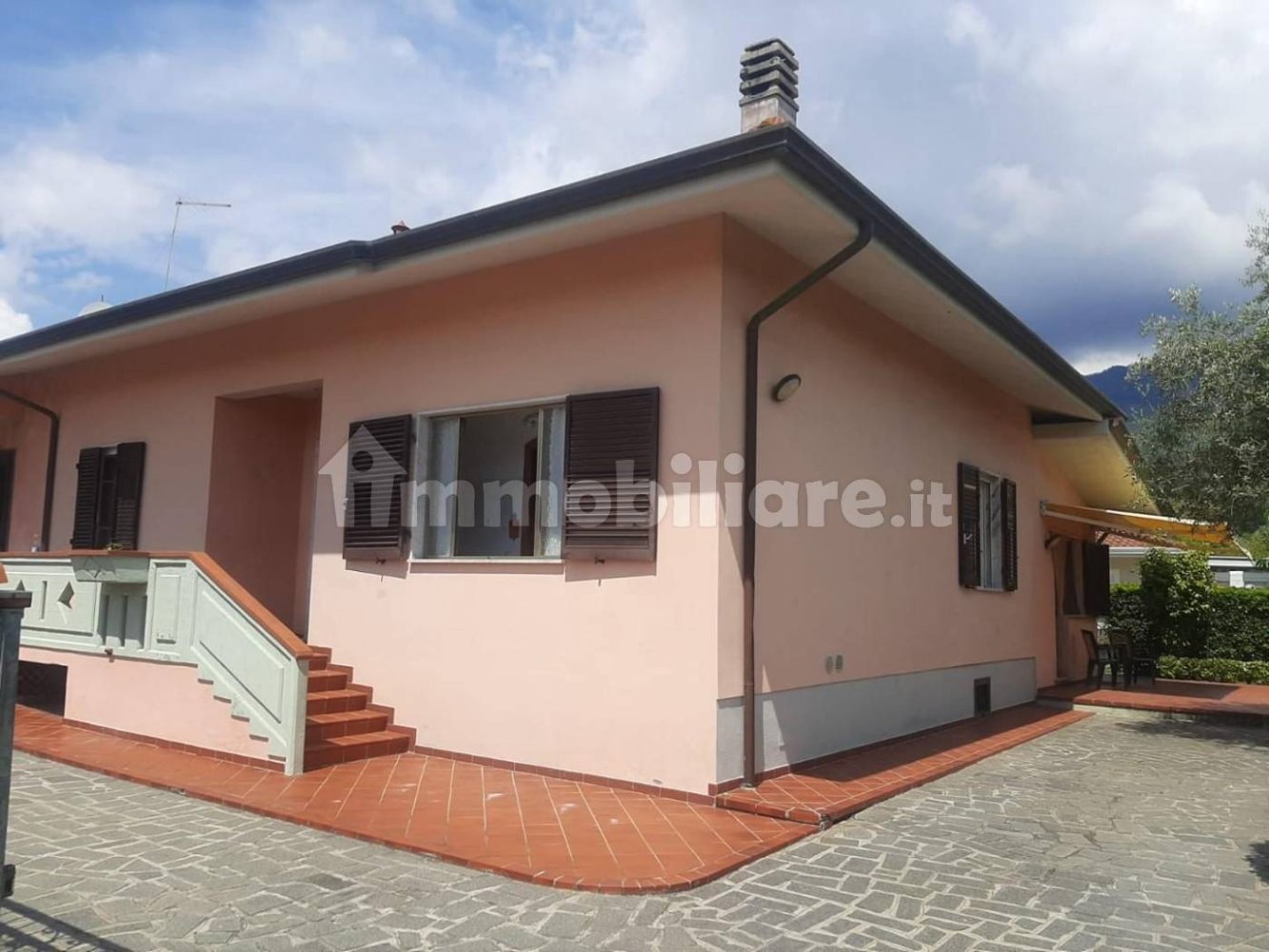 2 bedrooms Villa in Massa, Italy No. 263744