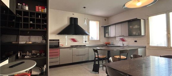 4 Schlafzimmer Haus in Sernaglia della Battaglia, Italy, Nr. 61914 8