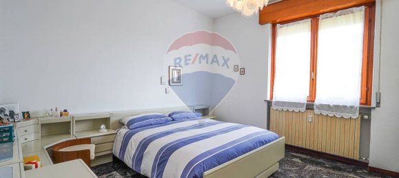 4-salle Appartement à Bonate Sotto, Italy No. 57769 42